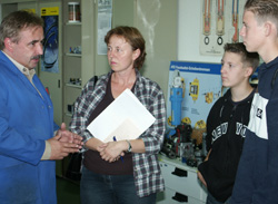 Volles Haus beim Handwerk: Über 6.000 Schülerinnen und Schüler „stürmten“ beim Sek-I-Fest die Berufsbildungszentren der HwK Koblenz.