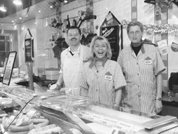 Mit Spaß bei der Sache: Hochwertige Produkte, unverkennbare Spezialitäten und der Mut für neue Wege haben in 125 Jahren ein Tradi-tionsunterneh-men entstehen lassen.