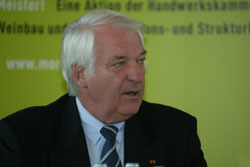 Karl-Heinz Scherhag, Präsident der Handwerkskammer Koblenz, im Interview zur aktuellen Handwerkspolitik