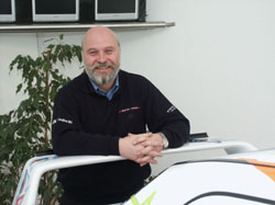 Rennfahrerlegende und Unternehmer Olaf Manthey.