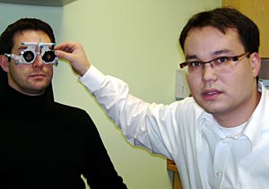 Foto: Alexander Behnke (r.) nahm einenweiten Weg zu seinem zweiten Meisterbrief auf sich.