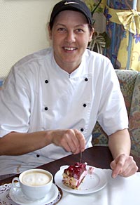 Foto: Gabriele Mürtz hat ihr Können als Konditorin im internationalen Wettbewerb unter Beweis gestellt.