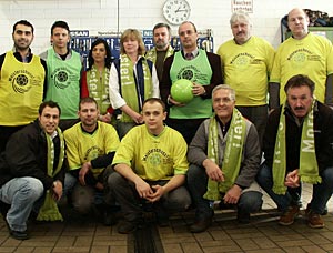 Foto: Wer sich mit uns anlegen will, muss sich beim "Meisterschuss!" anmelden. Die Herausforderung des Titelträgers 2005 aus dem Autohaus Wagner steht.