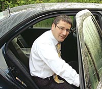 Foto: Staatsminister Hendrik Hering stellte sich auf der Fahrt von Hachenburg nach Mainz den Fragen von Handwerk Special.