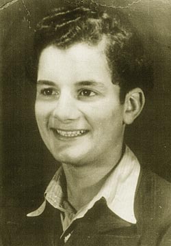 Foto: Der junge David Salz kurz vor seiner Deportierung.